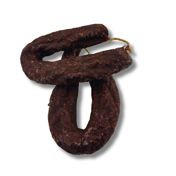Bosnische Suxhuk im Ring – traditionelle bosnische Rinder-Knoblauchwurst nach Sucuk-Art